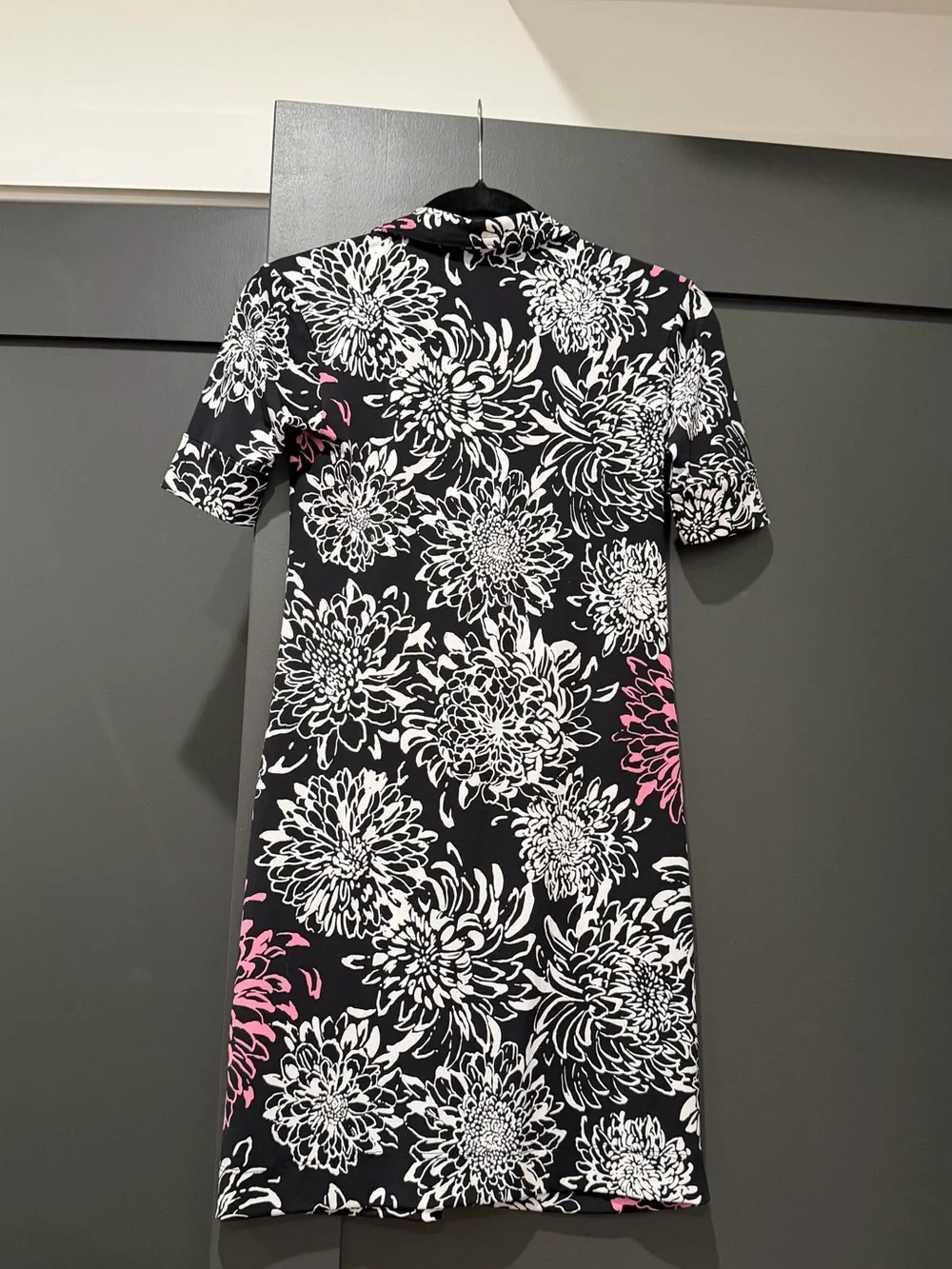 Tori Richard Black Mini Dress with White Floral and Pink Accents - Picture 3 of 4